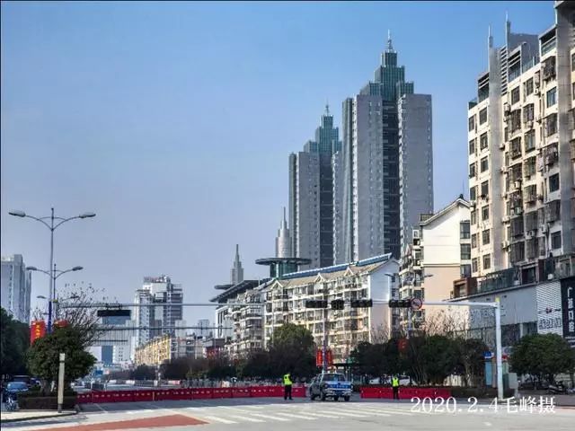 镜绣中华直击孝感封城系列