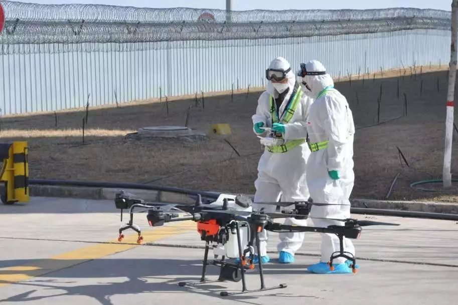 【科技战"疫"】中卫机场巧用无人机消毒