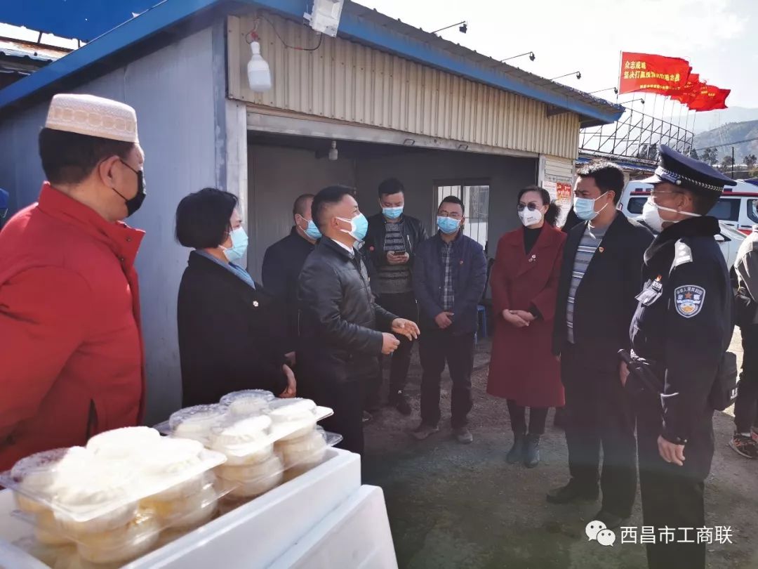 市委常委刘光宇带领民企代表看望慰问一线工作人员