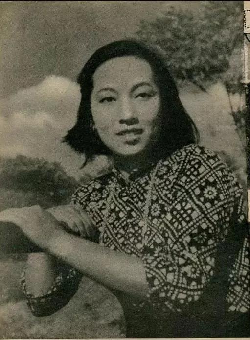 传统媒体集体闹乌龙,报道老艺术家于蓝病逝,田壮壮为母亲报平安