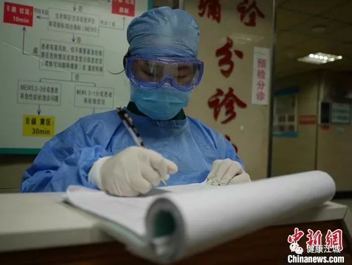 众志成城抗击疫情北华大学附属医院隔离女护士一个人的春节解除隔离第