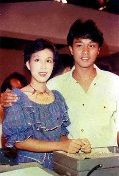 她16岁时已是邵氏武侠片首选花旦荧幕初吻献给了张国荣却历离婚成女