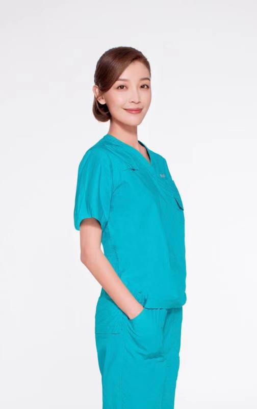 高晓菲急诊科医生翻红热播致敬白衣天使