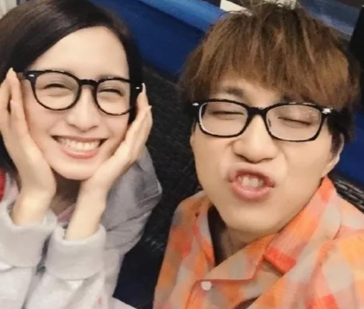 如今,龚嘉欣最新绯闻男友是马来西亚富二代bryan,更传bryan赞助