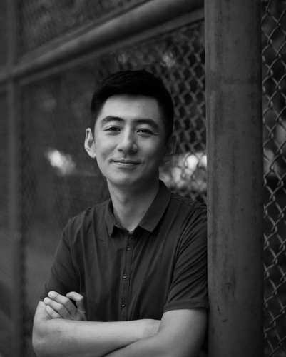 导演毛尔南作曲邹野演员薛白演员唐妍王铁成书法2月2日夜里,冯俐把