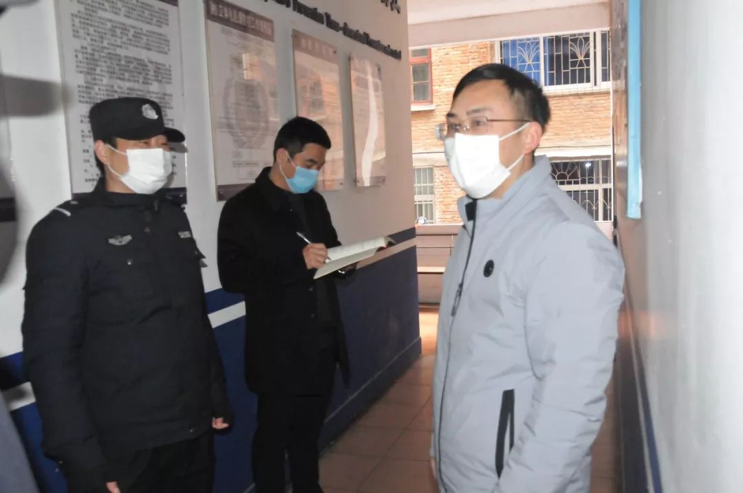 唐咸富在暗访督查时强调:切实增强使命感责任感 构筑