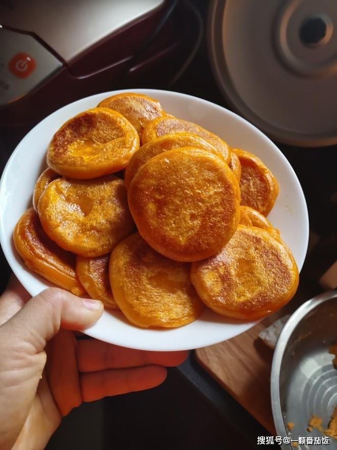 原创南瓜饼怎么做才好吃大厨告诉你秘诀金黄酥脆学会在家也能做