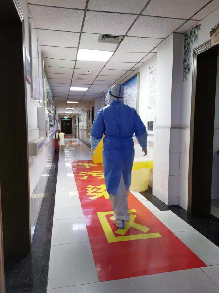 我的那些战疫日一位乐山市人民医院护士的抗疫日志