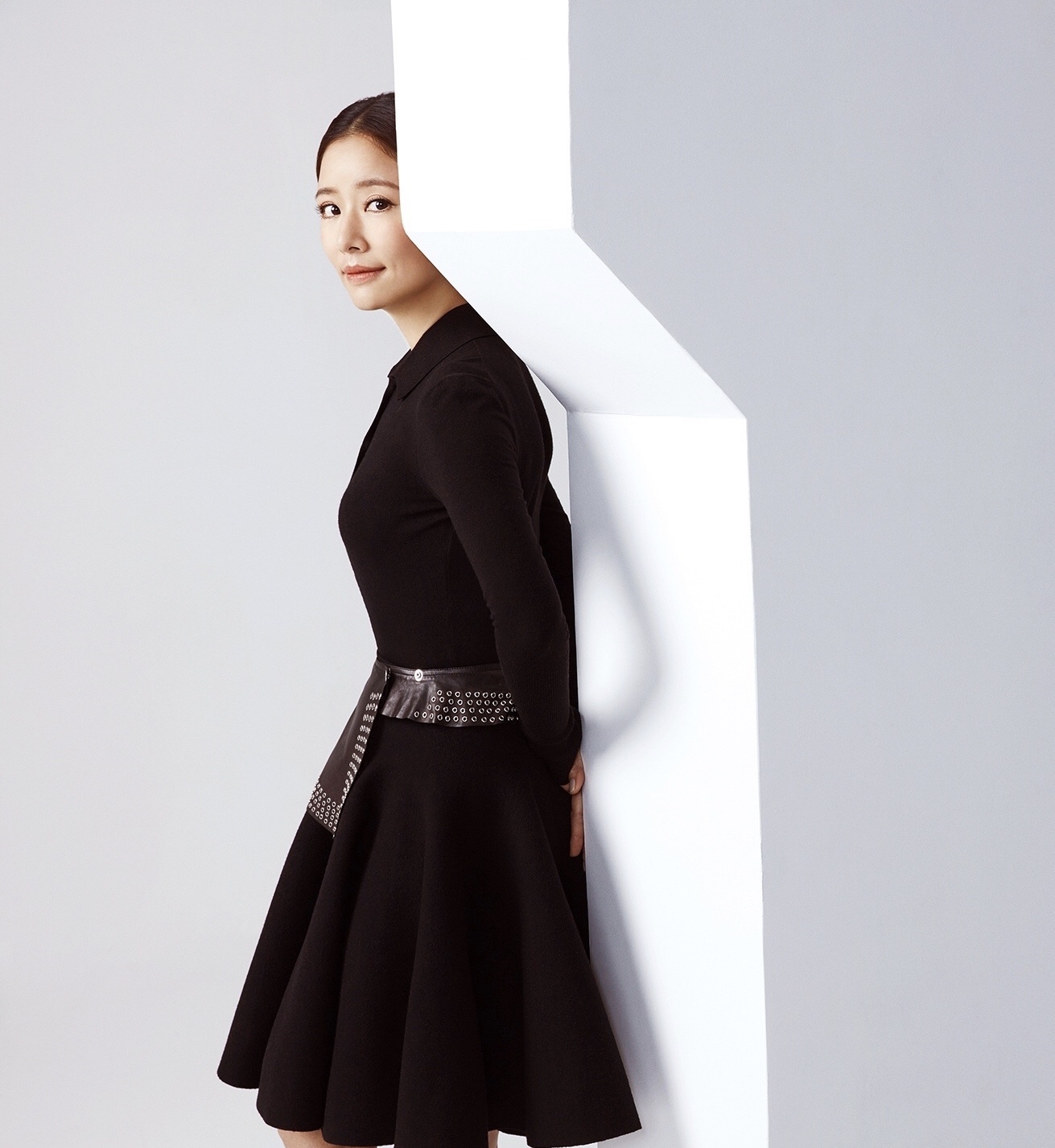 林心如杂志大片曝光工作还获老公霍建华探班网友人生赢家