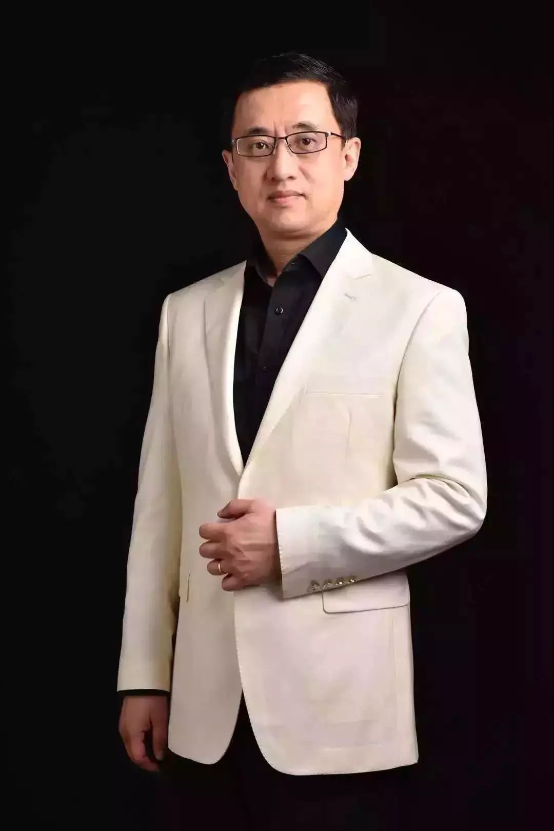 停课不停学中央音乐学院钢琴系韦丹文教授带领学生进行肖邦练习曲接力