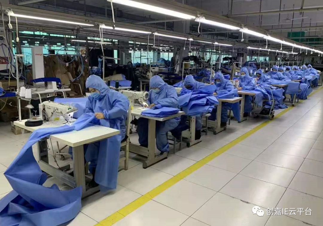 防护衣紧缺!服装厂3天转产防护服,日产量9000件!