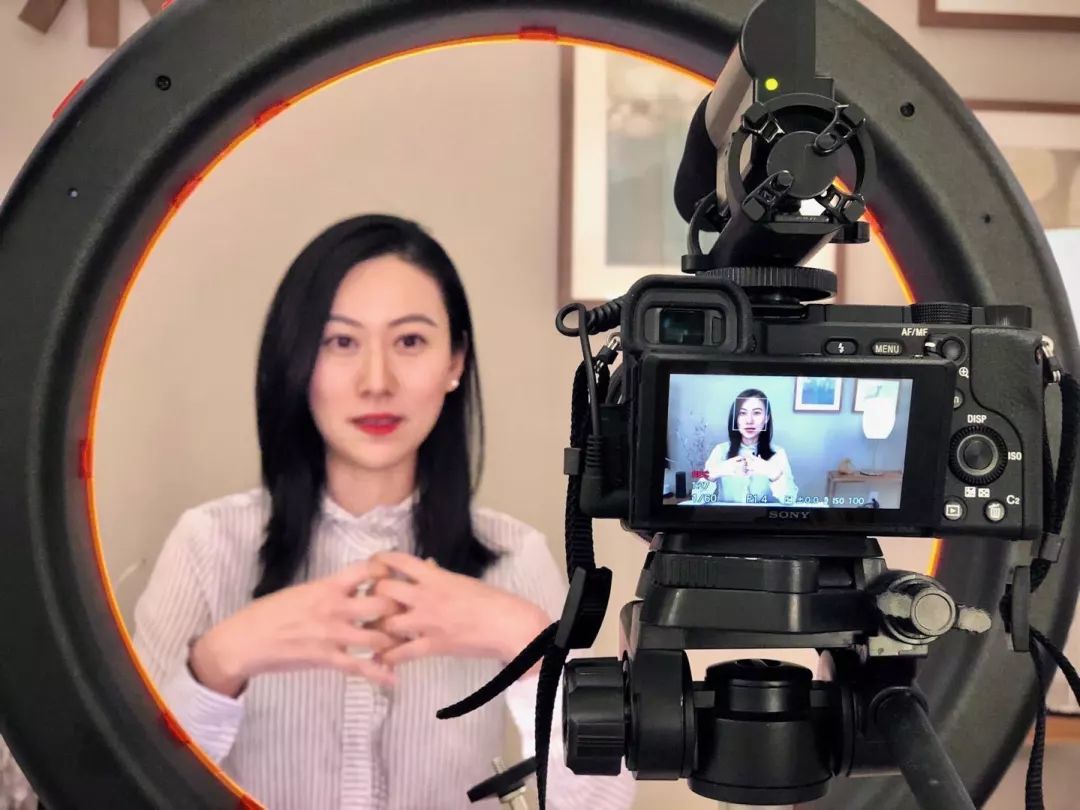 一封北大女孩给华尔街的辞职信:世界很大,我想帮帮他们!_lindsay