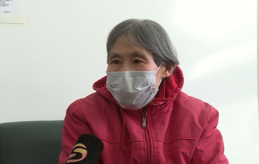 榜样代桂芬捐出5万全部积蓄只为抗击疫情渡难关