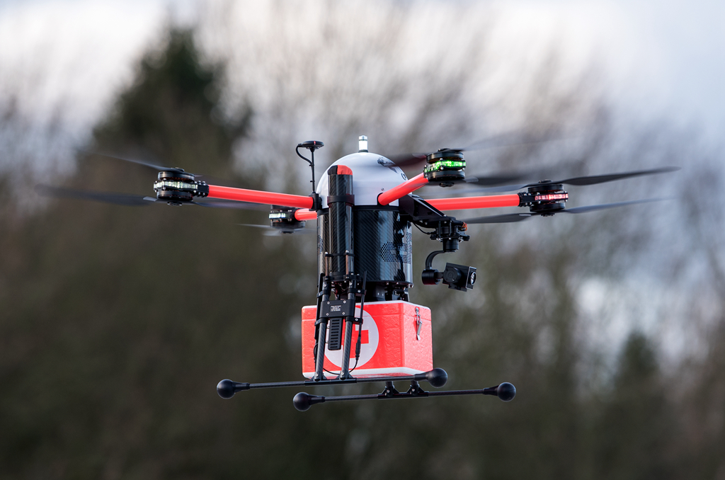 德国汉堡测试医用无人机02助力快速运输物资