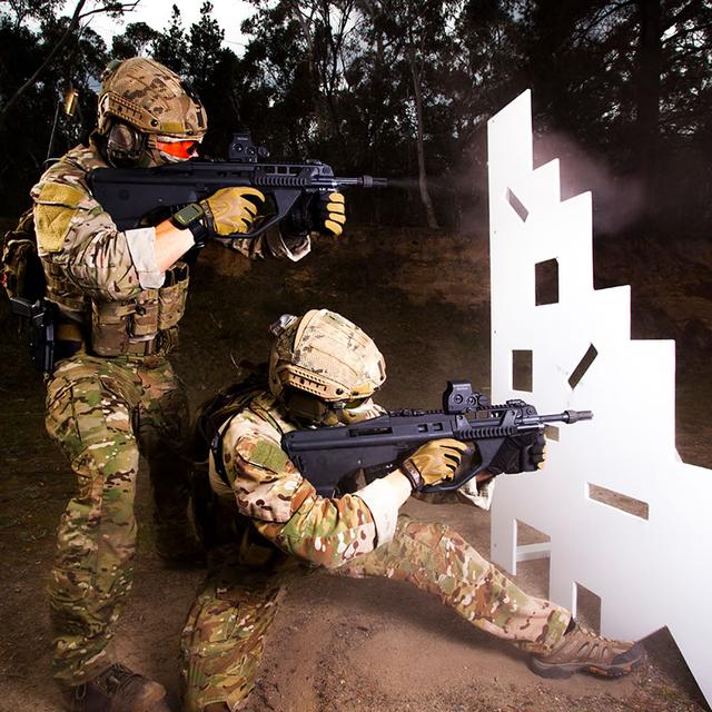 cqb中遇到拐角不会"甩枪"怎么办?五种方法让子弹"拐弯"