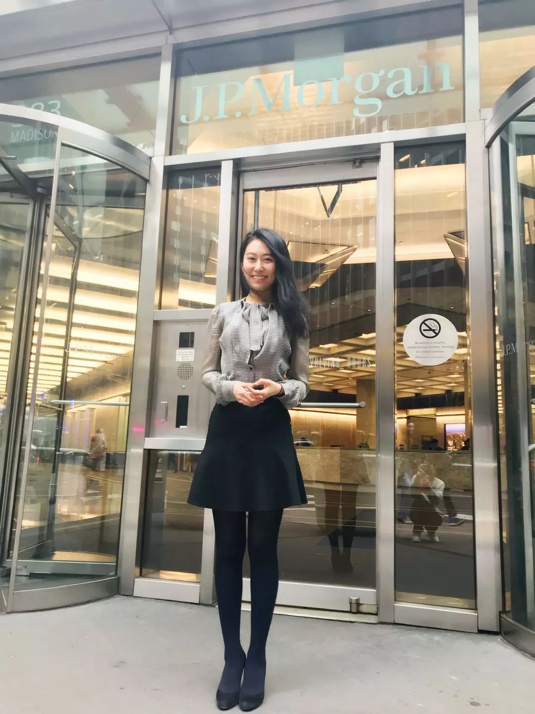 一封北大女孩给华尔街的辞职信:世界很大,我想帮帮他们!_lindsay