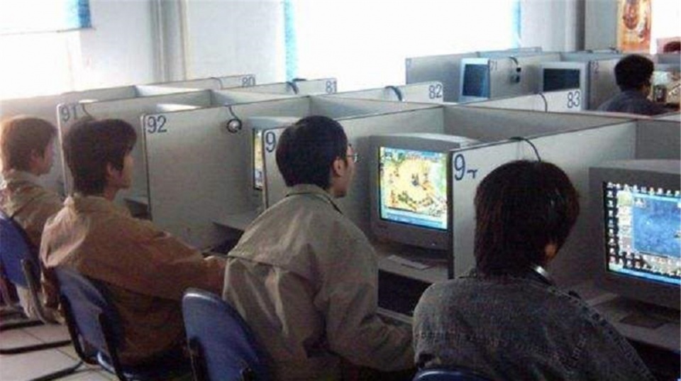 老照片:追忆当年80后专属的网吧