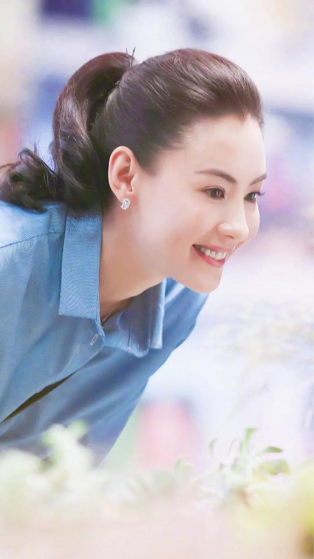 女神张柏芝美得让人心动肤如凝脂笑起来就像雨后的太阳