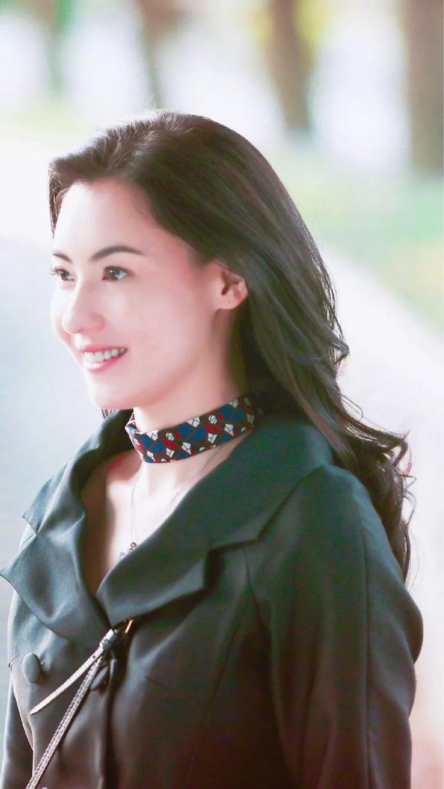 女神张柏芝美得让人心动肤如凝脂笑起来就像雨后的太阳