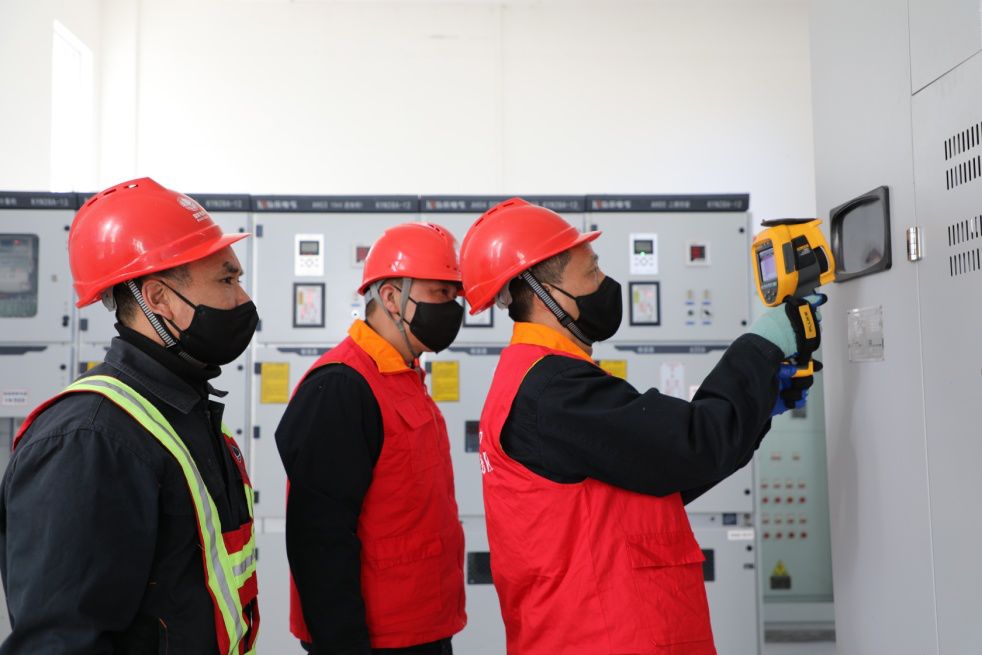 春节至今,国网福建电力累计投入保电人员32059人次,应急发电车137