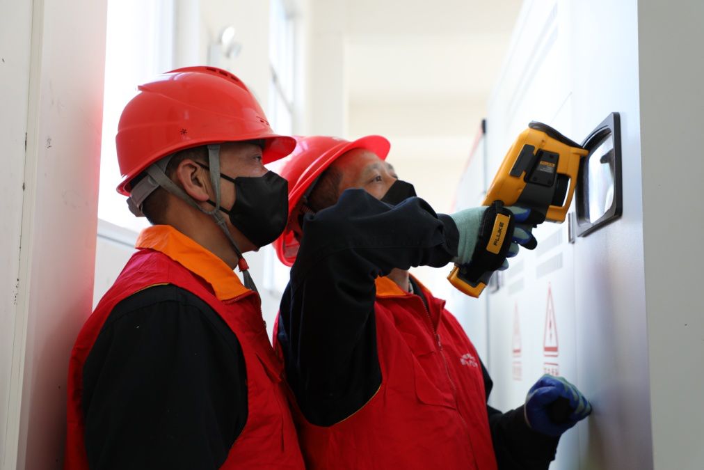 春节至今,国网福建电力累计投入保电人员32059人次,应急发电车137