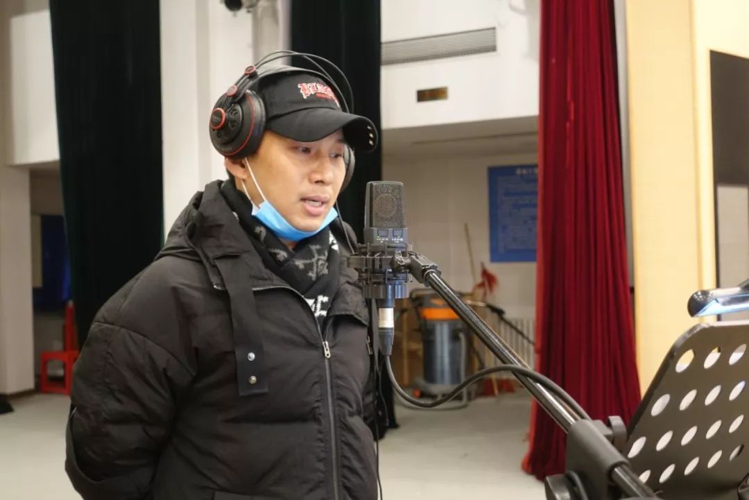 众志成城共克时艰上海越剧院赶制2首抗疫主题越剧开篇