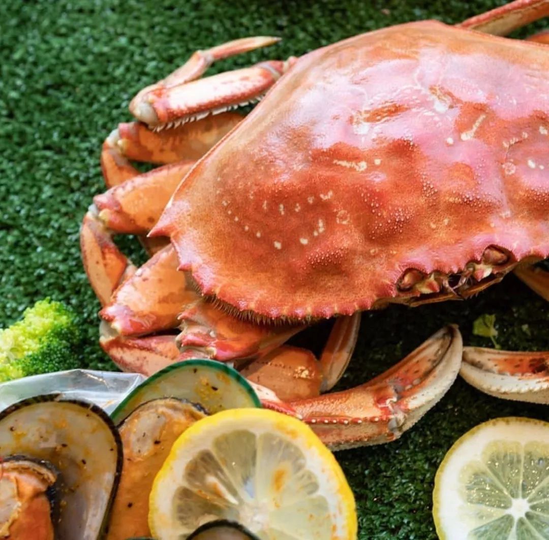 叮咚您收到一份情人节礼物含珍宝蟹大龙虾点击查看详情