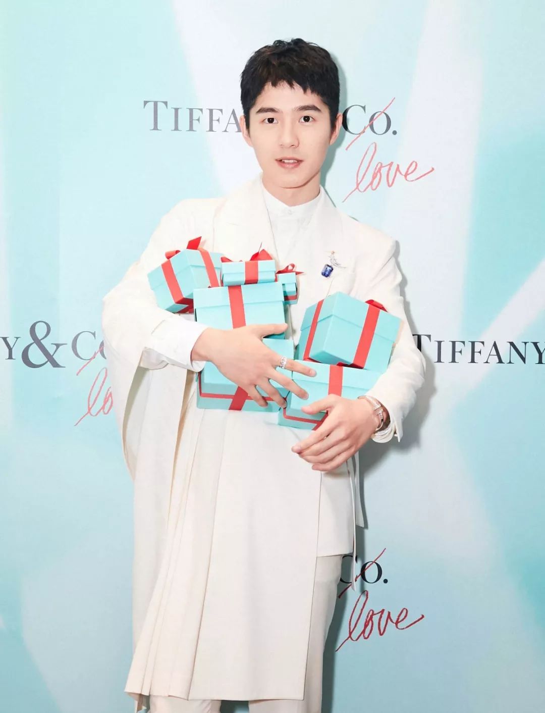 蓝色梦幻之夜闪耀上海滩_蒂芙尼