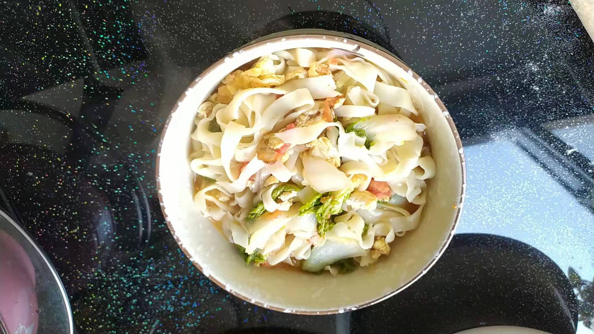 原创西红柿鸡蛋手工捞面纯正的家的味道