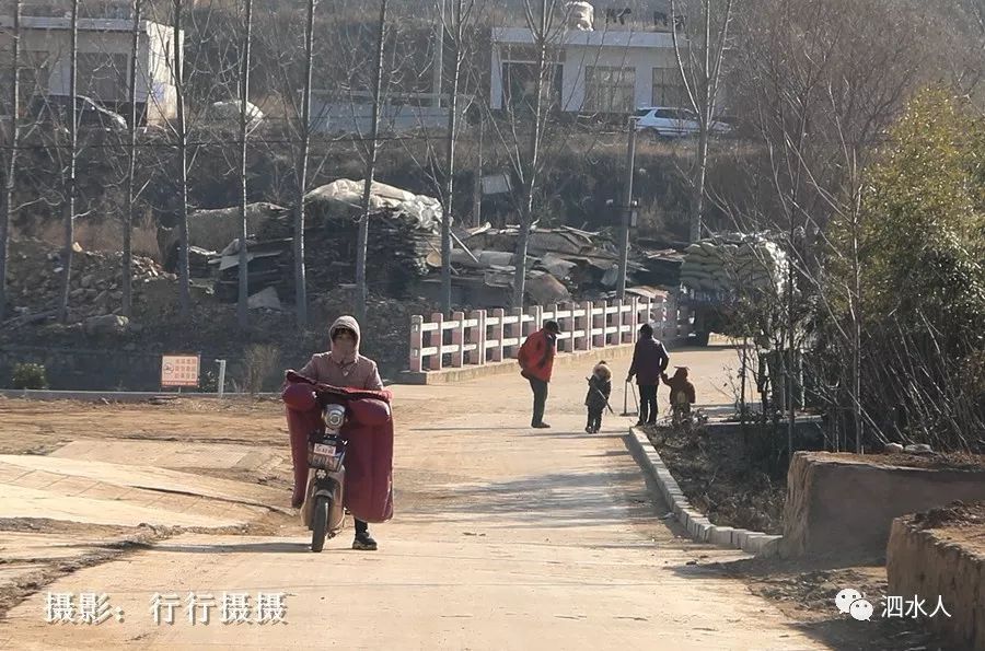 走进泗水大厂村:拍到了这样的情景._泗张镇