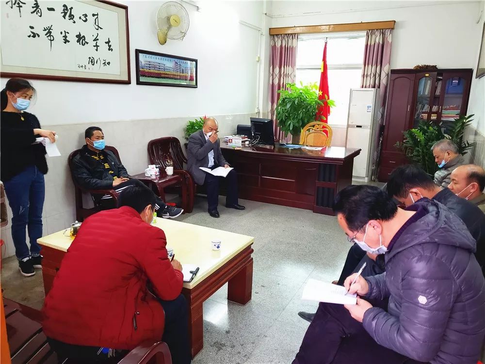 【培英学校】县教育局陈肖英局长一行到校检查指导防疫工作