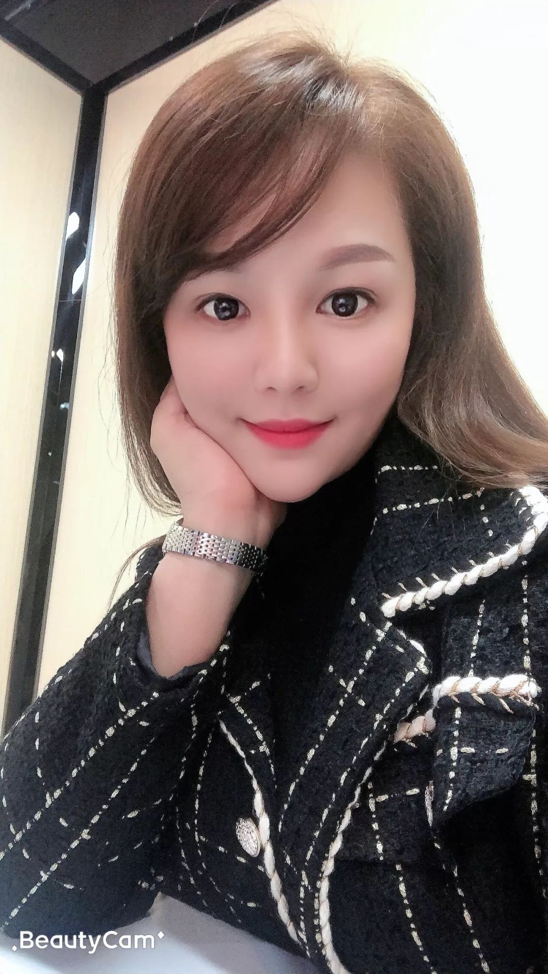 同城交友86年成熟知性的逆龄女嘉宾想遇到满眼都是我的大叔型男人