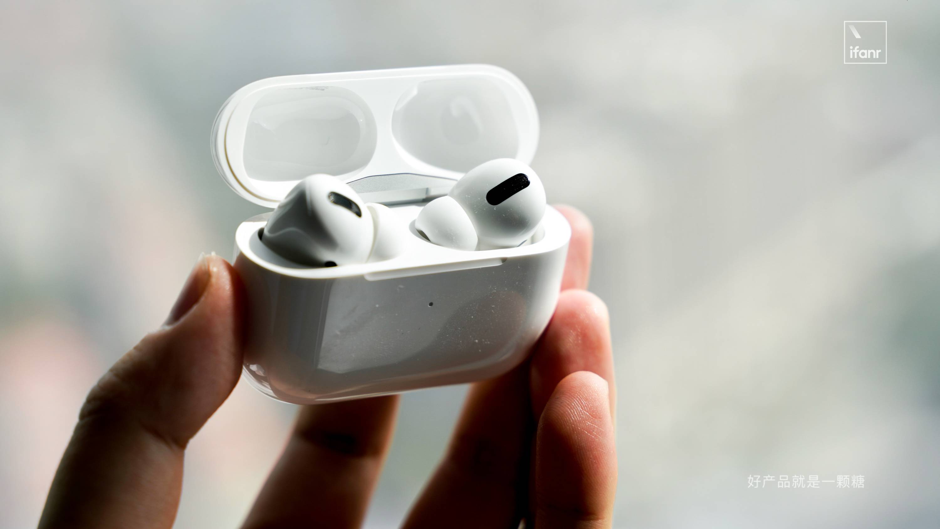 自从 airpods pro 上市以来,这款带有降噪功能的无