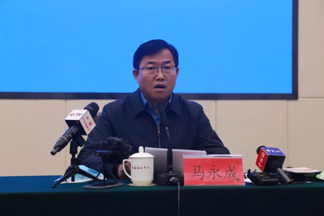 主任医师,省疾病预防控制中心副主任 马永成我省近期新增新型冠状病毒