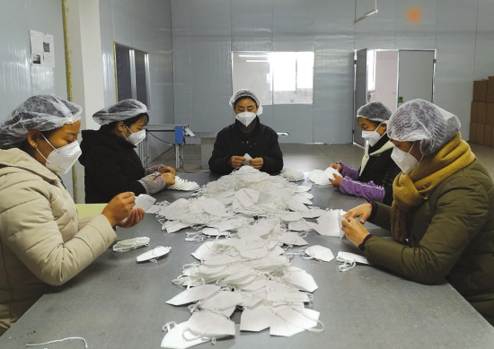 口罩赶生产多产一只口罩就少一份风险