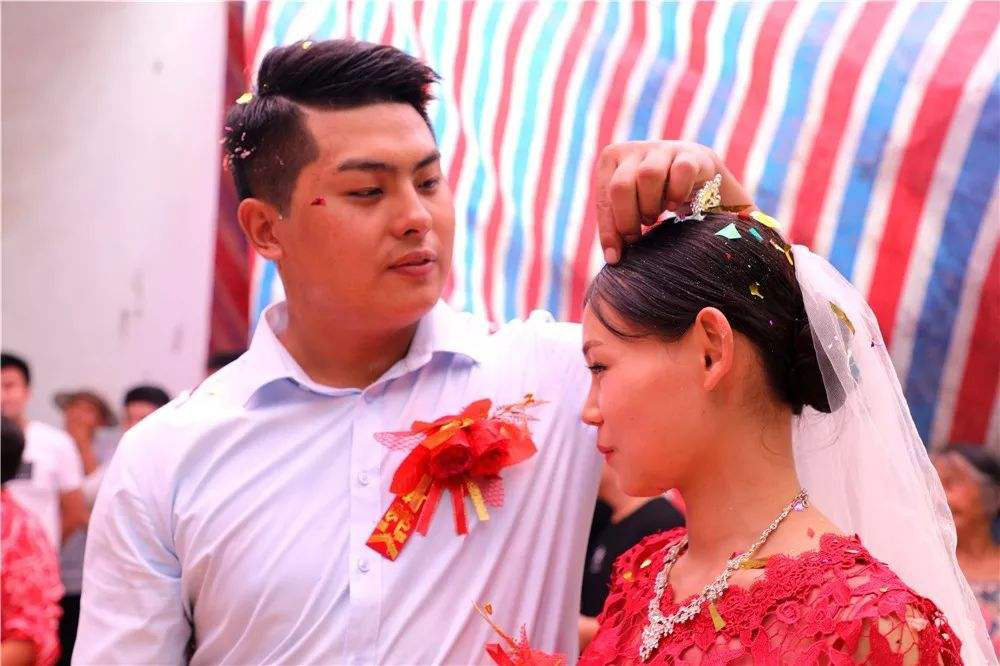 农村相亲时,老人说"巧妇一身膘",那男人要有啥?八成人猜错了