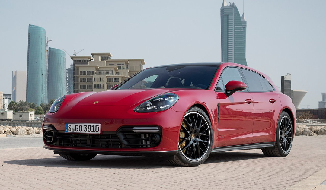 跟大众只有一辆高尔夫一样,保时捷也有"万物基于911的梗".