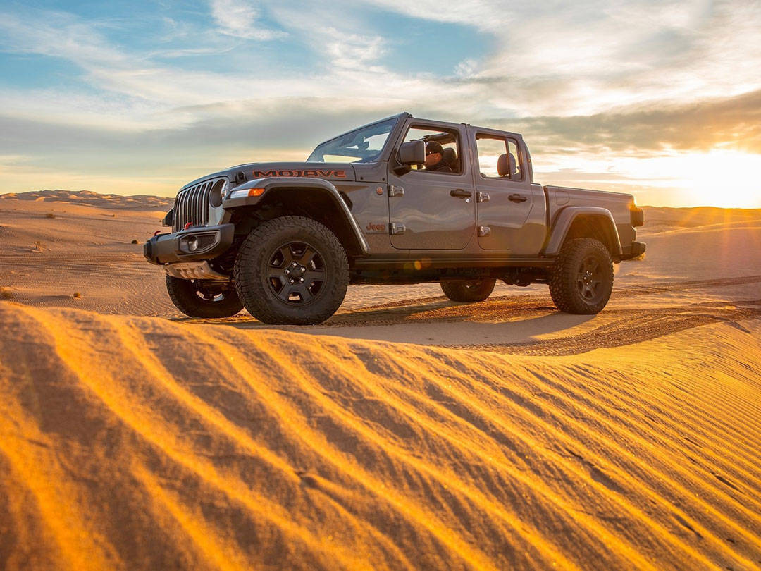 jeep牧马人皮卡gladiator mojave 专为沙漠爱好者打造