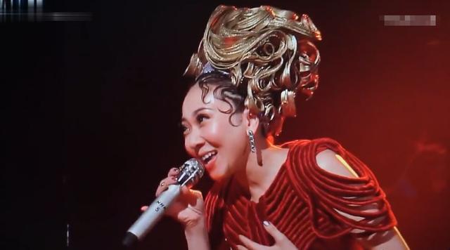 原创被誉为日本的王菲成龙曾邀她同台歌手的米希亚来历不简单