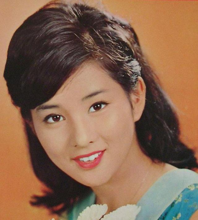 都说上世纪风靡日本的那些女星很美,现在就让大家一窥她们的芳容