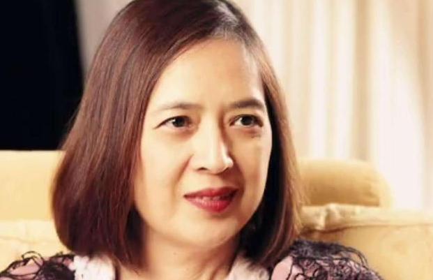 人一直夸赞刘銮雄本事大,但其实这一切离不开在背后默默奉献的宝咏琴