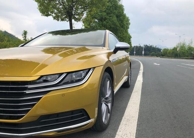 新款大众cc怎么样车主卡酷金cc颜值可以称霸车库