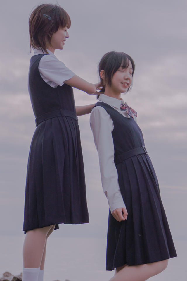 索尼微单a7r4拍摄海边的双子jk少女(姐妹篇)