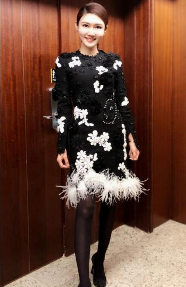 龙洋第五季中国诗词大会新锐主持人