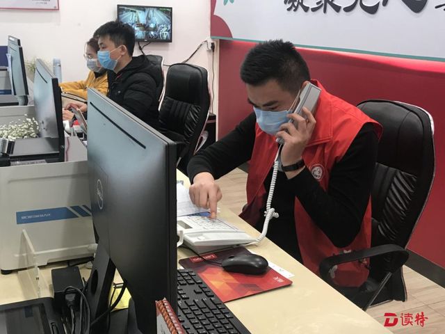 封闭管理,路口24小时值守……_工作