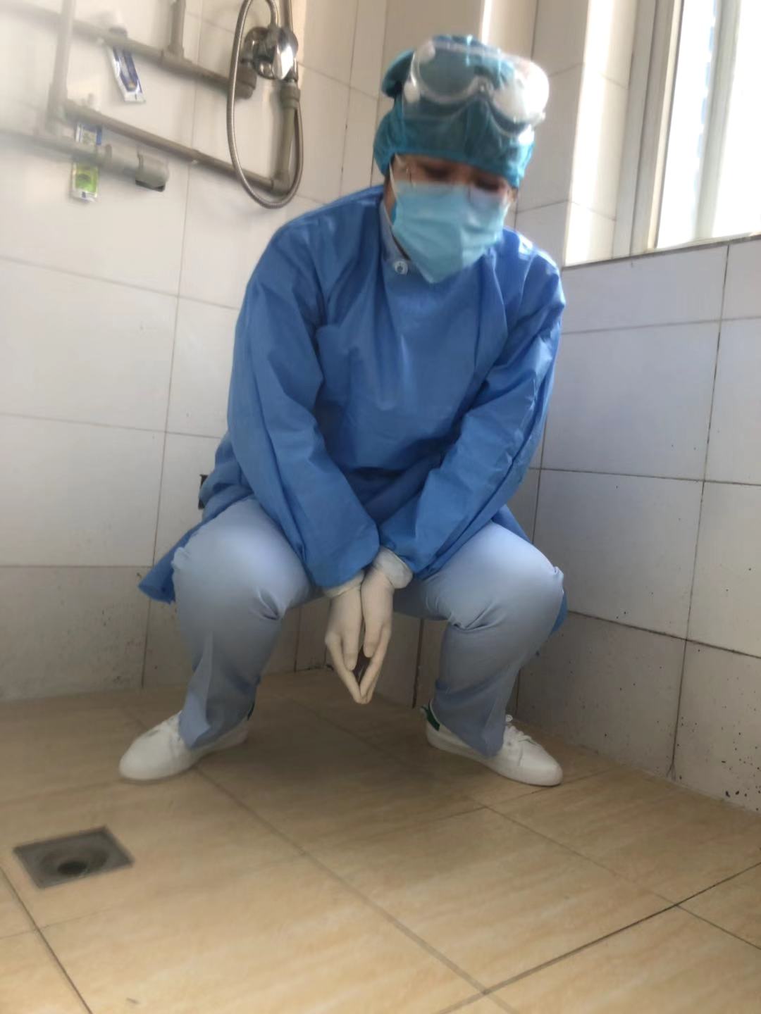 温明春医生:今天是元宵节,没有元宵的元宵节,但有承诺._武汉