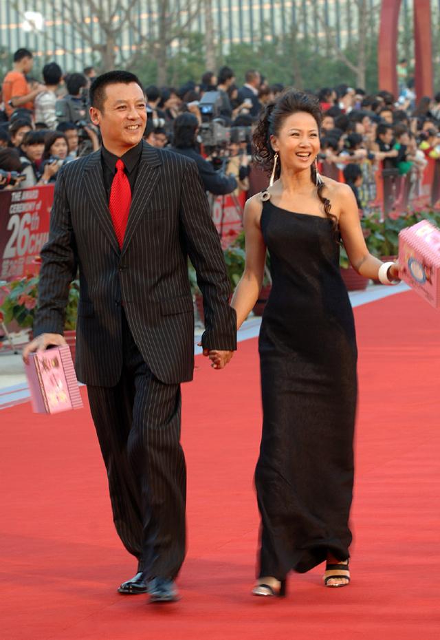 原创美女赵越16岁走红婚后无子女却也逍遥星二代如今54岁近照曝光