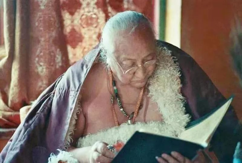 云华伴读不丹国国师这样说秋天的云