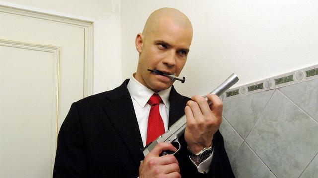 杀手代号47告诉我们猛虎有嗅蔷薇杀手也有柔情