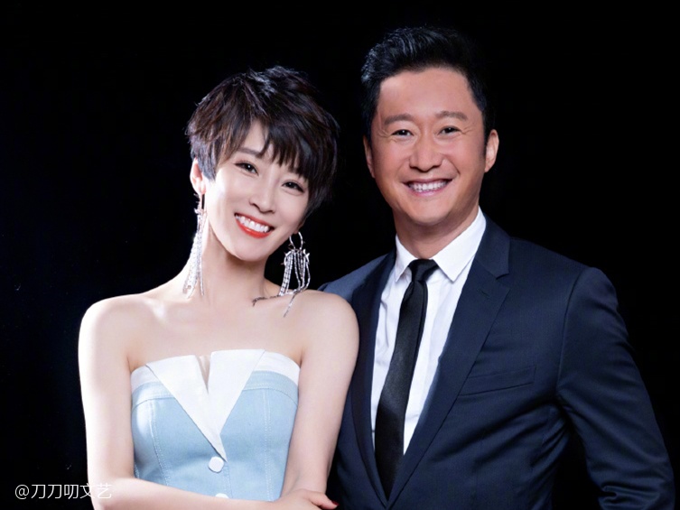 原创吴京夫妇捐赠救护车曝光100万捐款之后23万个口罩也送到湖北